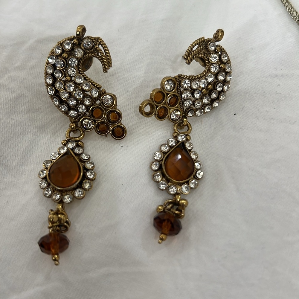 Indian Jewelry Set π€πͺ· - Picture 3 of 5